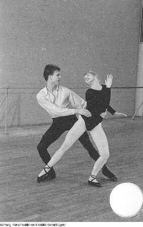 Dresden, Palucca Schule Dresden, Tanztraining mit Gret Palucca, 1958