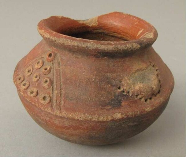 Clay vessel