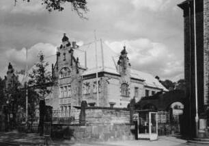 Döbeln, Rosa-Luxemburg-Straße 16. Kreisgericht (1899-1900). Straßenansicht