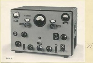 Überlagerungsmessempfänger Typ HF 2840, Frontseite geschlossen, Foto 1954