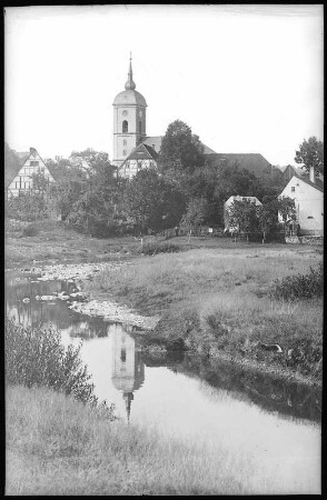 Niederstriegis. Kirche