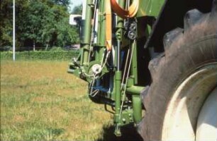 Fotografie: Düngerstreuer, Pneumatische Verteilung