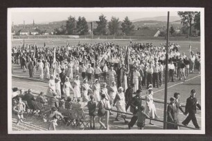 Sportfestumzug auf dem Jahnsportplatz. Detmold. Lagesche Str. Papierabzug