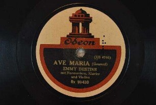 Ave Maria / (Gounod)