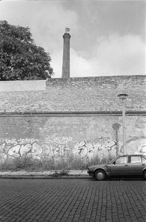 In Berlin-Prenzlauer Berg : In Berlin-Prenzlauer Berg, Strassburger Strasse (?)