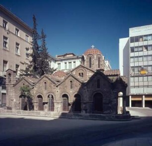 Athen, Ermú. Kapnikaréa-Kirche. P5