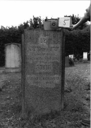 Grabstein 65