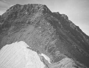 Okuhotaka-dake (3190 m) : Gipfel und Schneefeld