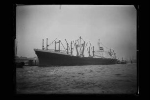 Westfalia (1964), Hapag.- Hamburg-Amerikanische Packetfahrt-Actien-Gesellschaft, Hamburg, Hapag-Lloyd AG, Hamburg