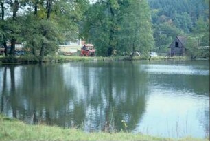 großer Teich am Dorf