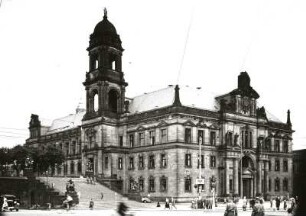 Dresden-Altstadt. Ständehaus (1901-1907; P. Wallot). Ansicht vom Schloßplatz