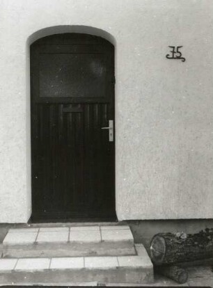 Friedrichswalde-Ottendorf. Wohnhaus (1835), Nr. 75, Haustür