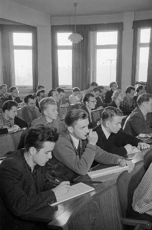 Unterrichtsraum der Hochschule für Binnenhandel in der Markgrafenstraße