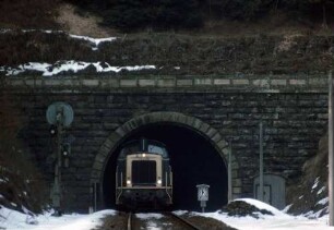 Hochdorfer Tunnel Südportal Einfahrvorsignal Vr2 Lok 211 217