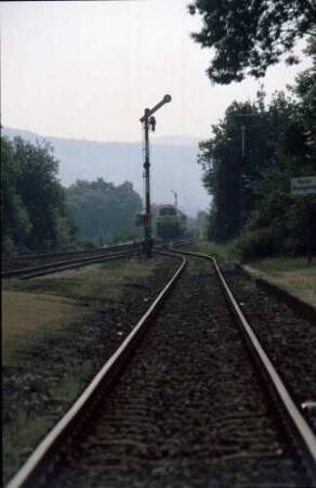 Willsbach Lok 215 072 D950 PA-SB UIC-X-Wagen Ausfahrsignale Langsamfahrvorsignal Bahnsteig