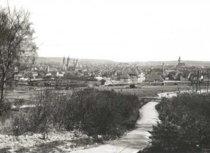 Naumburg, Stadtansicht : Naumburg. Gesamtansicht von Südwesten