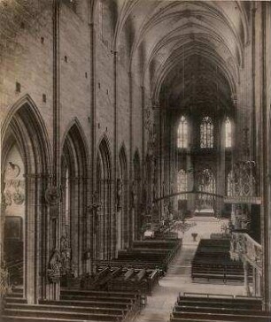 Innenansicht Dom zu Nürnberg, St. Lorenz. Nürnberg