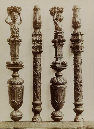 Musée de Cluny. Cariatides et colonnes.