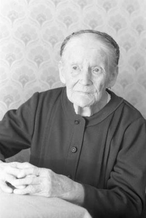 102. Geburtstag von Barbara Litzenberger aus Neureut