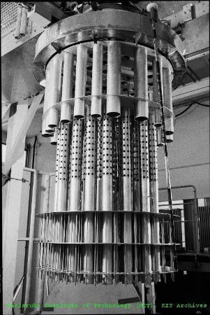 Bauteil für das Nachwärmeabfuhr-Experiment des Schnellen Natriumgekühlten Reaktor 2 (SNR 2)-Naturkonvektionsmodells (NEPTUN) der Hauptabteilung Ingenieurtechnik (HIT)