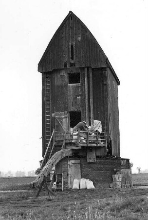 Zschepplin-Krippehna. Kuhne Mühle, Bockmühle, mit Müller Oswin Kuhne