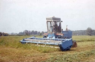 Schwadmäher E 302 mit Fingerschneidwerk E 025