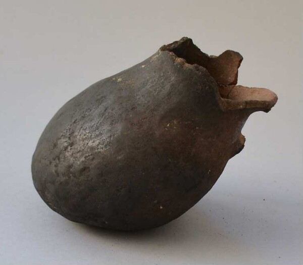 Clay vessel