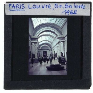 Paris, Louvre (GC 48.8607,2.3372),Paris, Grande Galerie des Louvre
