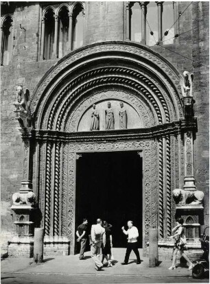 Hauptportal zum Rathaus, Perugia