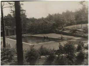 Garten Westermann, Hamburg-Blankenese: Schwimmbecken