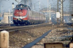 Stuttgart Untertürkheim Ferngleis VT 601 009 Eszet-Steg