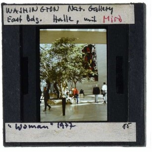 Washington, National Gallery of Art, East Building,Miró, Frau (Teppich, Washington NGA)