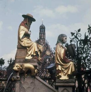 Nürnberg. Hauptmarkt mit Schönem Brunnen