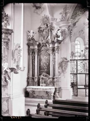 katholische Schloßkirche; 1. nördlicher Seitenaltar nach der Restaurierung