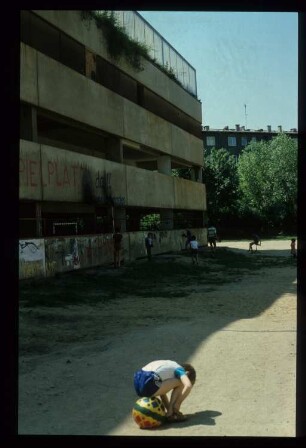 Diapositive: Dresdener Str. 128-130, 1983