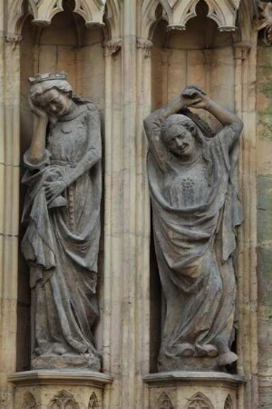 Triangel — Nordwestportal/ Jungfrauenportal — Gewändefigur