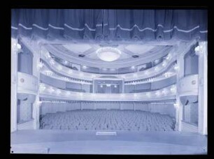 Deutsches Theater, Berlin: Ansicht Zuschauerraum (Negativ zu Inv. Nr. TBS 018,20)