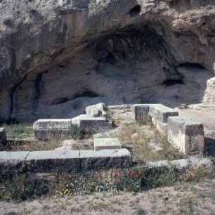 Eleusis. Plutonion. Mysterienstätte. P5