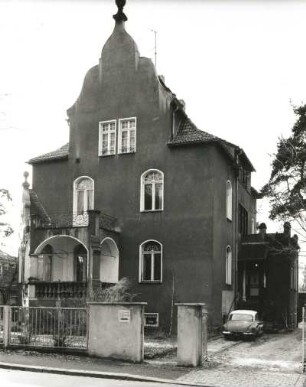 Dresden-Blasewitz, Händelallee 8. Villa Kraft (1895/1896)