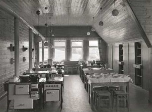 Nassau/Erzgebirge. Schule (1938). Lehrküche im Dachgeschoss