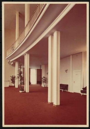 Schauspielhaus, Bochum: Foyer Hochparkett mit Rang-Balkon