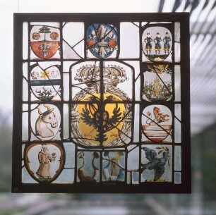 Wappenscheibe aus dem Jahre 1687 der Elterleute der Kaufmannschaft mit dem Reichsadler im Mittelpunkt