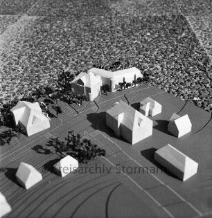 Architekturmodell: Erweiterungsbau der Theodor-Storm-Schule: Siegerentwurf von Peter Esau und Rolf Griesenberg