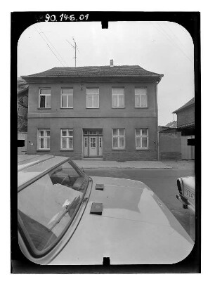 Bützow, Jungfernstraße. Wohnhaus. Straßenfront