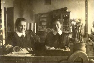 Viktoria-Pensionat. Schülerinnen - Gruppenfoto
