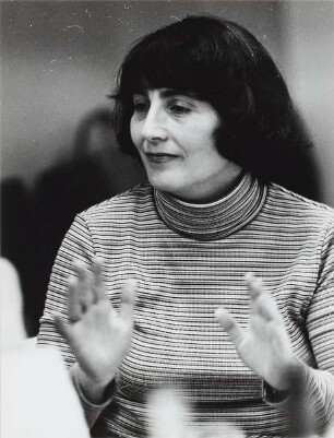 Renate Holland-Moritz in Pablo-Nerudo-Bibliothek Berlin
