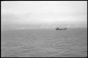 Dieppe: Tanker vor der französischen Küste