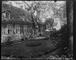 Ohne Titel (Haus mit Baum und Garten)