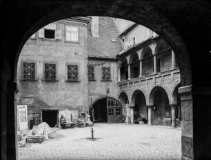 Innenhof : Innenhof des alten Rathauses von Bratislava