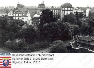 Darmstadt, Blick vom ehemaligen Mollertheater auf Schloss und weißen Turm